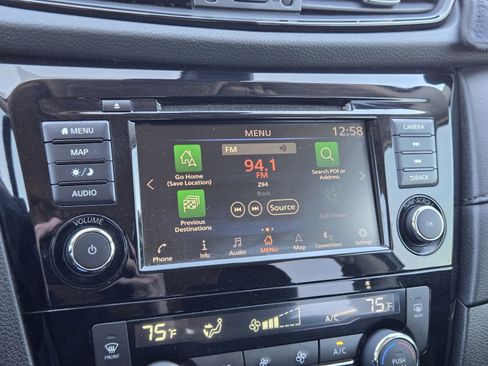 Used 2020 Nissan Rogue SV w/ Sun & Sound Touring Package image 20