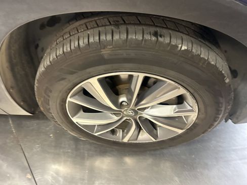 Used 2020 Hyundai Santa Fe SEL w/ Convenience + Premium Package image 5