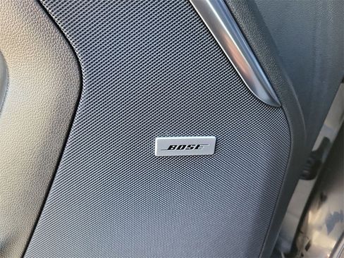 Used 2025 GMC Yukon XL Denali w/ Sun & Power Step Package image 25