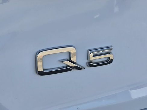 Used 2019 Audi Q5 Prestige w/ Prestige Package AWD/4WD image 28