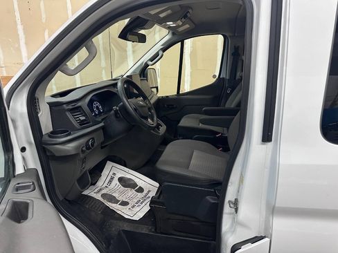 Used 2023 Ford Transit 350 XLT RWD image 9