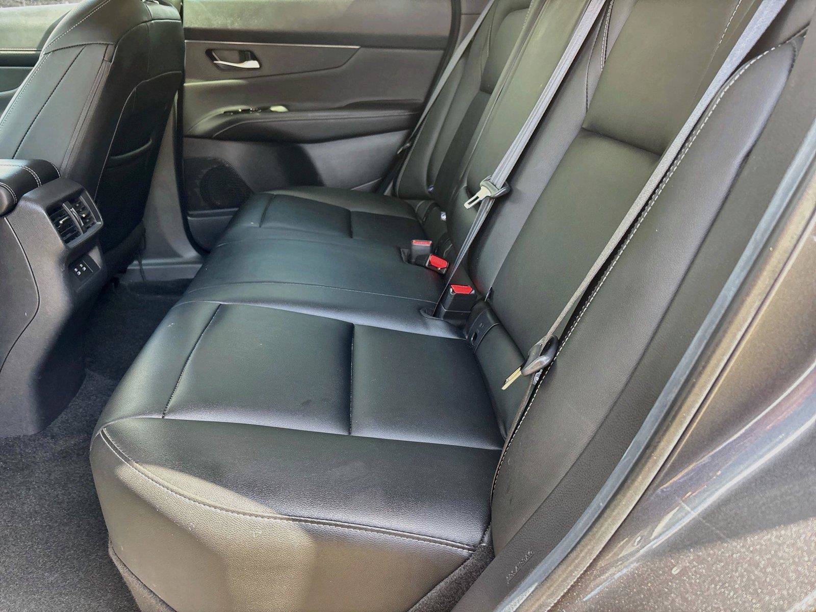 Used 2025 Nissan Murano SV FWD image 14