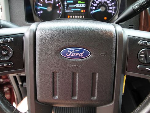 Used 2016 Ford F250 Lariat w/ Lariat Ultimate Package image 28