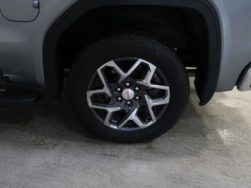 Used 2024 GMC Sierra 1500 SLT w/ SLT Premium Plus Package image 34