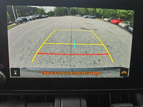 Used 2023 Toyota RAV4 LE FWD image 20