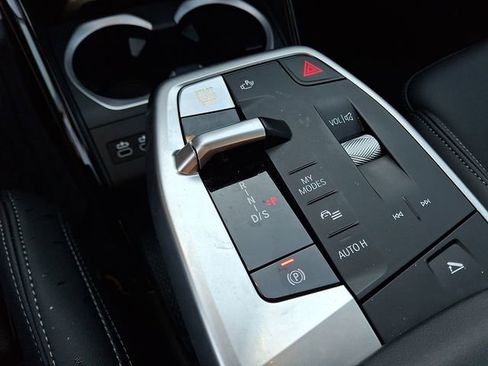 Used 2025 BMW X1 xDrive28i w/ M Sport Package image 15