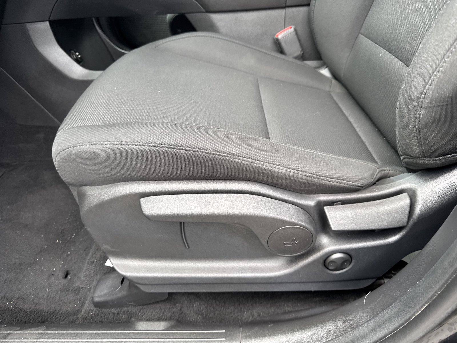 Used 2026 Hyundai Santa Fe SE FWD image 12