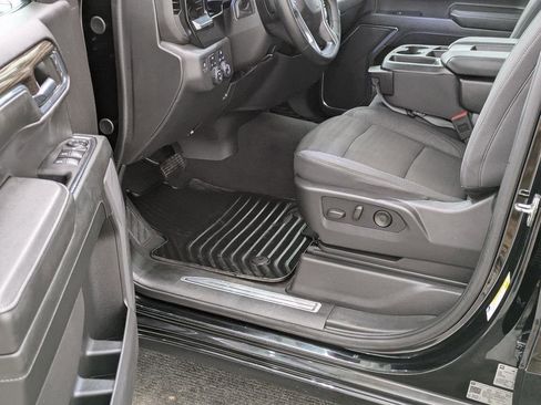 Used 2024 Chevrolet Silverado 1500 LT AWD/4WD image 22