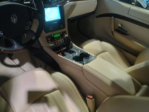 Used 2011 Maserati GranTurismo S image 27