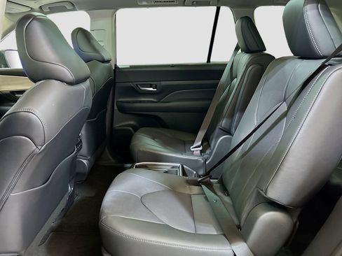 New 2026 Toyota Grand Highlander FWD image 23