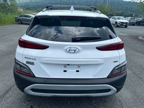 Certified 2023 Hyundai Kona SEL w/ Convenience Package AWD/4WD image 4