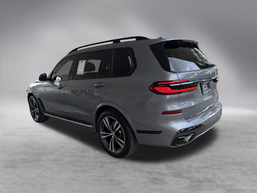 Used 2026 BMW X7 xDrive40i AWD/4WD image 4