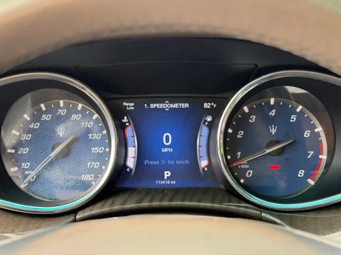 Used 2015 Maserati Quattroporte S Q4 AWD/4WD image 16