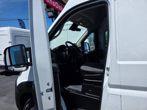 Used 2025 RAM ProMaster 3500 image 13