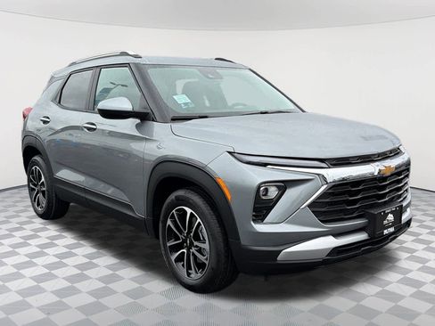 New 2026 Chevrolet TrailBlazer LT w/ Convenience Package image 3