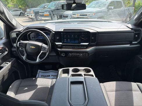 Used 2023 Chevrolet Silverado 1500 LT AWD/4WD image 23