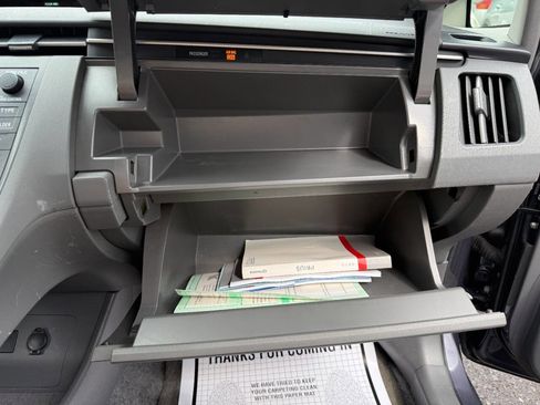 Used 2014 Toyota Prius Two FWD image 31