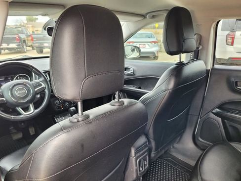 Used 2020 Jeep Compass Latitude image 33