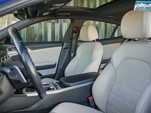 Used 2018 Kia Stinger GT2 image 13