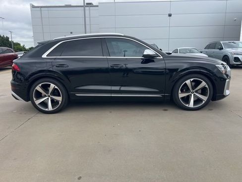 Used 2024 Audi SQ8 Premium Plus w/ Executive Package image 8