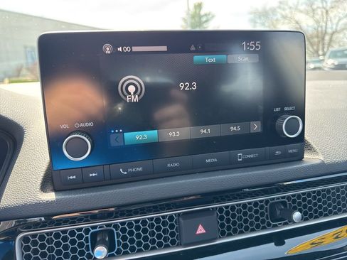 Used 2025 Honda Civic Sport image 16