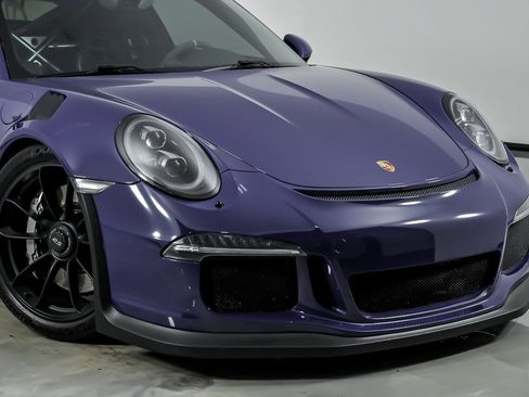 Used 2016 Porsche 911 GT3 RS RWD image 3