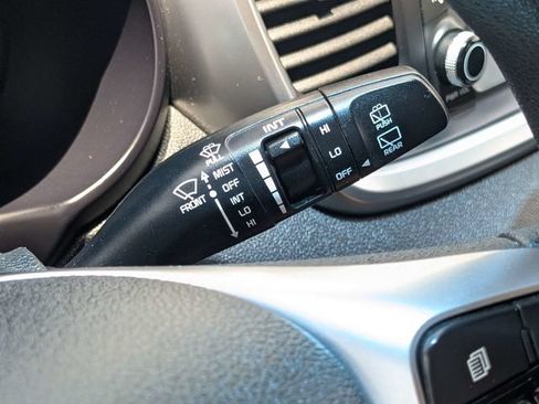 Used 2020 Kia Sorento AWD V6 image 26
