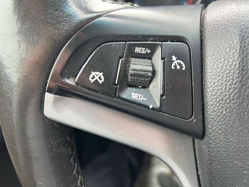 Used 2014 Chevrolet Cruze LT FWD image 18