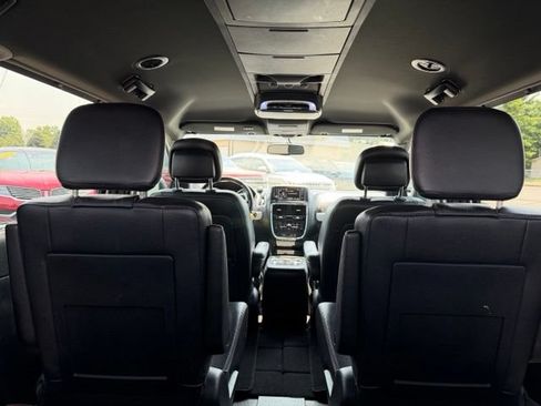 Used 2017 Dodge Grand Caravan GT FWD image 13