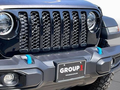 Used 2023 Jeep Wrangler Unlimited w/ Cold Weather Group AWD/4WD image 26