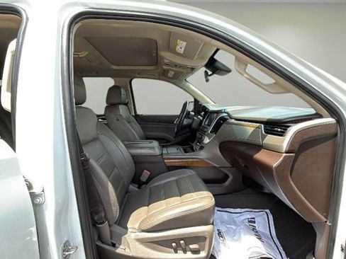 Used 2019 GMC Yukon Denali w/ Denali Ultimate Package image 11