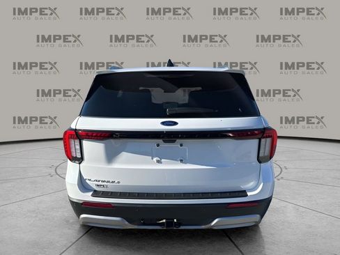Used 2025 Ford Explorer Platinum image 4