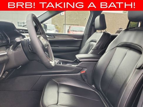 Used 2026 Jeep Grand Cherokee Limited AWD/4WD image 5