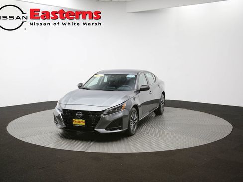 Used 2024 Nissan Altima 2.5 SV image 95