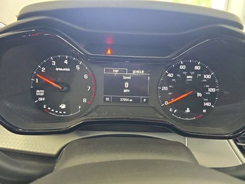 Used 2025 Chevrolet Trax LS w/ LS Convenience Package FWD image 17