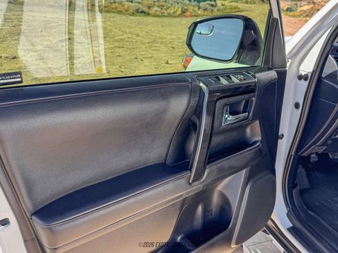 Used 2020 Toyota 4Runner Venture w/ Moonroof Package image 29