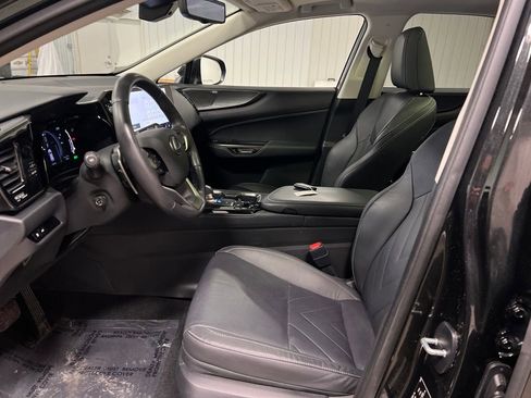 Used 2024 Lexus NX 300h AWD w/ Luxury Package image 9