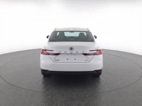 Used 2025 Toyota Camry LE w/ Convenience Package image 6