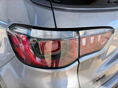 Used 2019 Jeep Compass Trailhawk image 29