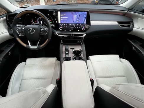 Used 2024 Lexus RX 350 image 35