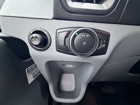Used 2016 Ford Transit 350 XL RWD image 38