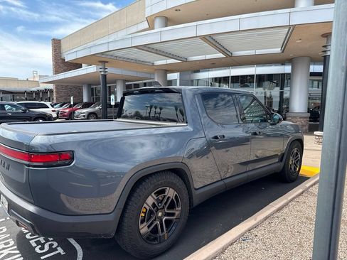 Used 2026 Rivian R1T Premium AWD/4WD image 4
