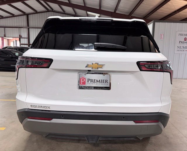 Used 2025 Chevrolet Equinox LT FWD image 4