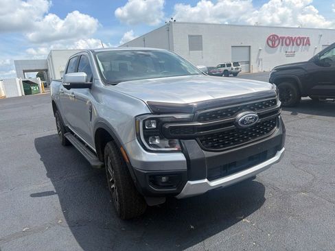 Used 2024 Ford Ranger Lariat w/ FX4 Off-Road Package AWD/4WD image 2