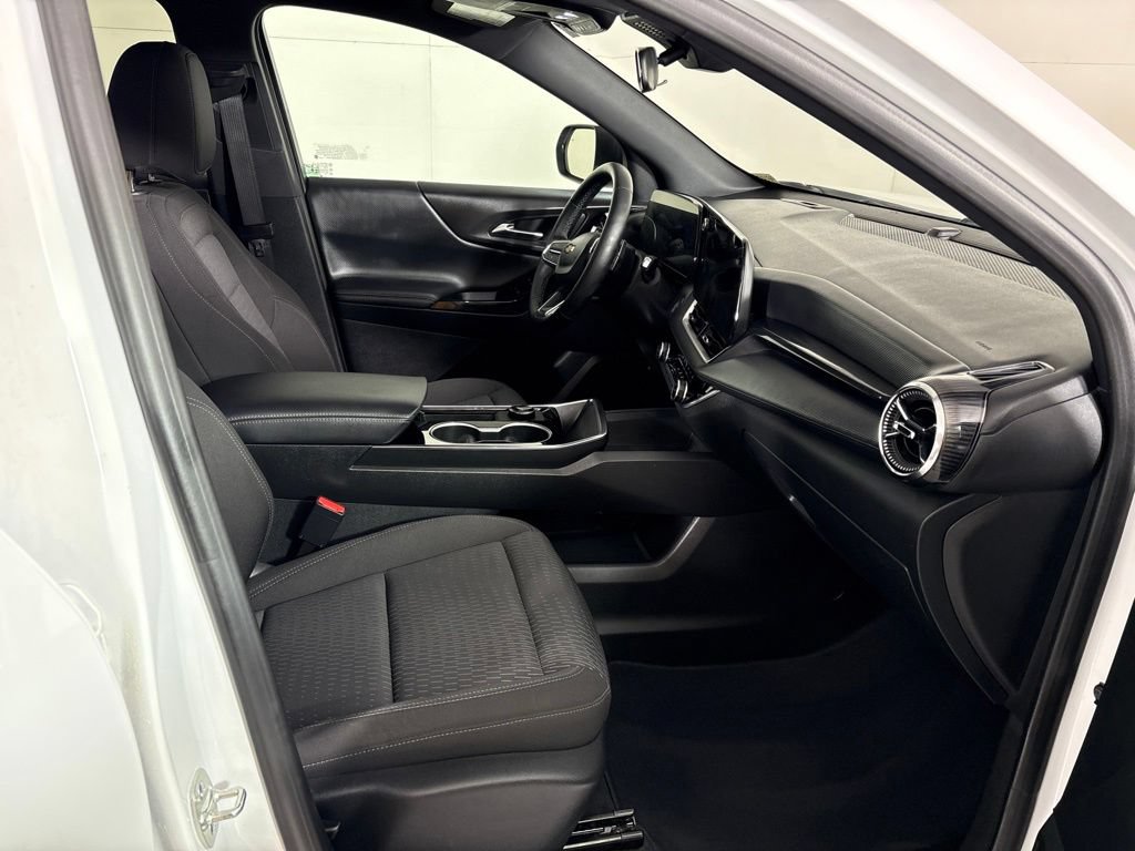 Certified 2026 Chevrolet Equinox LT FWD image 18