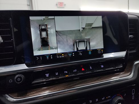 Used 2025 Chevrolet Silverado 3500 LT w/ All Star Edition image 17