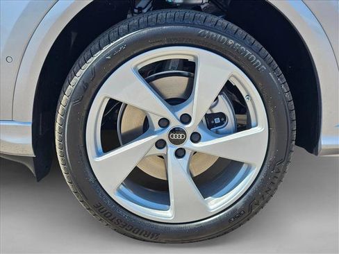New 2026 Audi Q5 Premium Plus AWD/4WD image 11