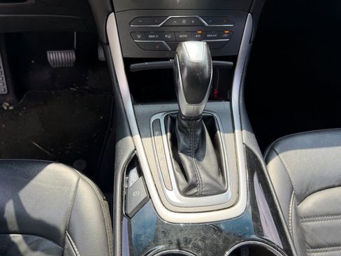 Used 2016 Ford Edge SEL w/ Equipment Group 201A FWD image 24