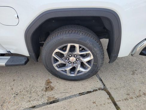 New 2026 GMC Sierra 1500 SLT w/ SLT Premium Plus Package image 9