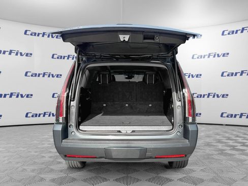 Used 2020 Cadillac Escalade ESV Luxury image 11